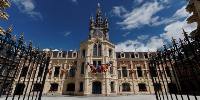 Belfry of Douai - carillon - City Hall - Middle Ages - Douai - Douaisis- Northern France (c)ADLanglet