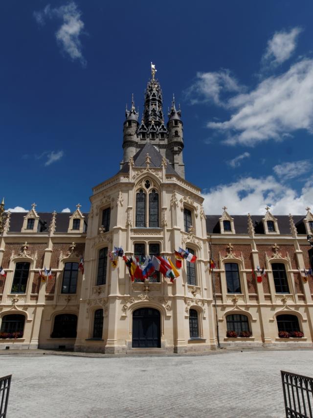 Belfry of Douai - carillon - City Hall - Middle Ages - Douai - Douaisis- Northern France (c)ADLanglet