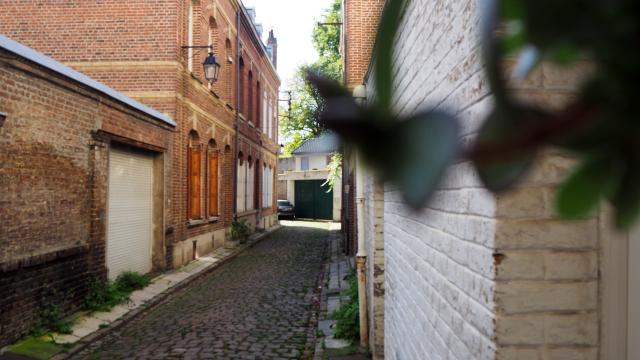 Little street - Passage Leborgne alley Enfer middle Age Douai Douaisis Northern France (c)Douaisis Tourisme