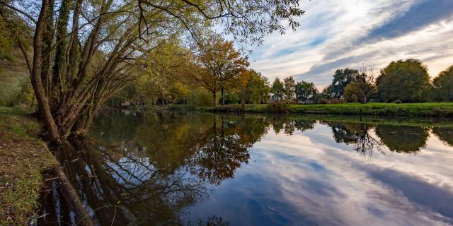 canal - boats - barges - river - hiking - Scarpe - Douai - Northern France (c)ADLanglet