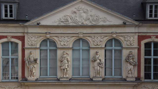 Hotel D'aoust Tribunal Administratif Douai Douaisis Nord France (4)