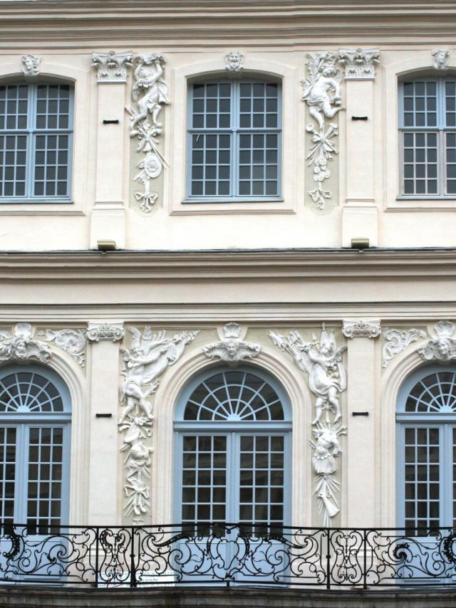 Hôtel Du Dauphin Office De Tourisme Douai Nord France 7