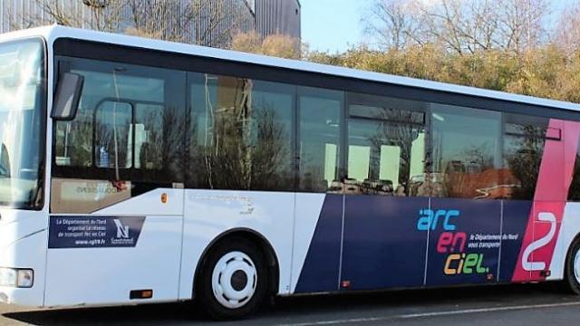 logo-bus-scolaire-arc-en-ciel.jpg