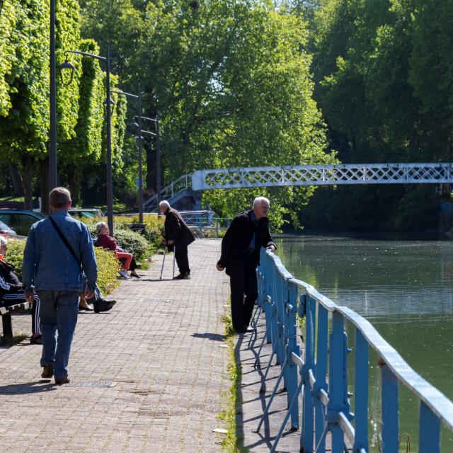 canal - boats - barges - river - hiking - Scarpe -Douai - Northern France (c)ADLanglet