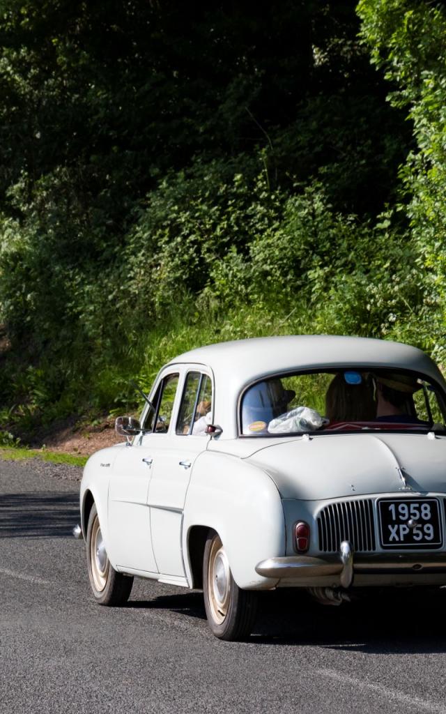 Escapade En Véhicule Vintage Voiture Douaisis Nord France (c)adlanglet