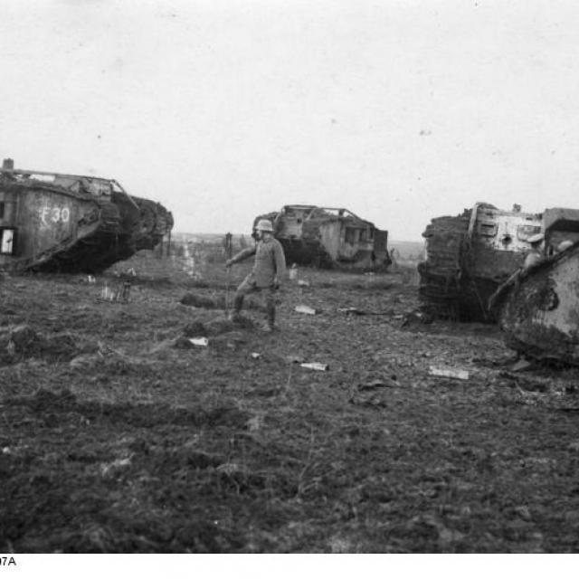 zerschossene Tanks in der Nähe von Bourlon, November 1917