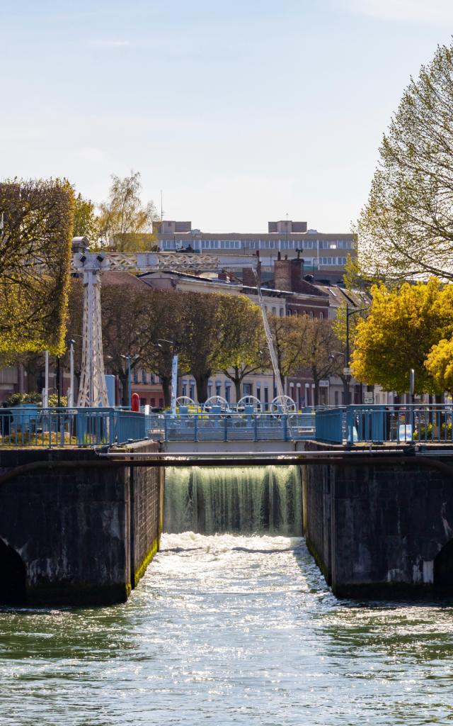 lock - canal - boats - barges - river - hiking - Scarpe -Douai - Northern France (c)ADLanglet